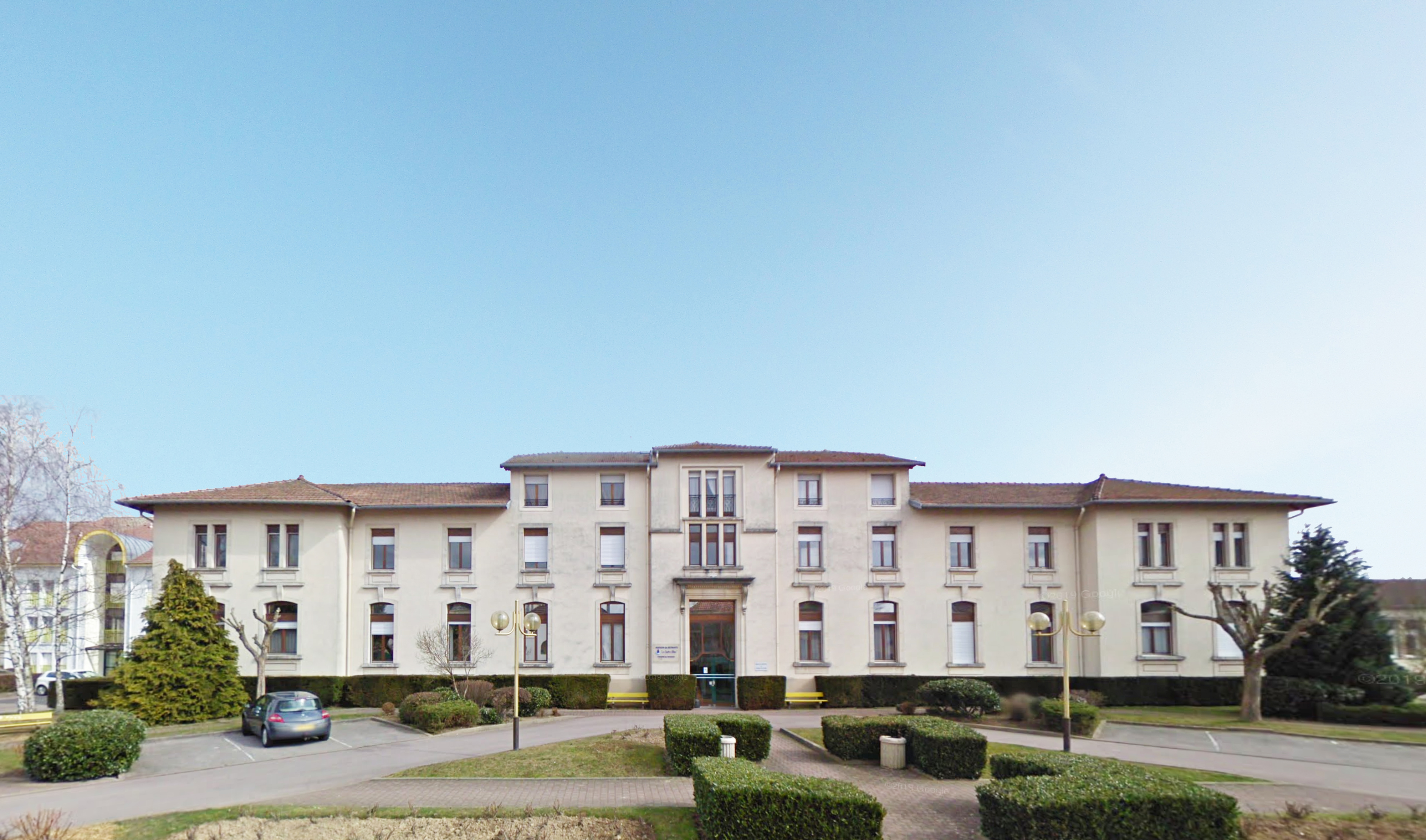Façade actuelle du bâtiment, EHPAD Le Castel Fleuri, Thaon-les-Vosges